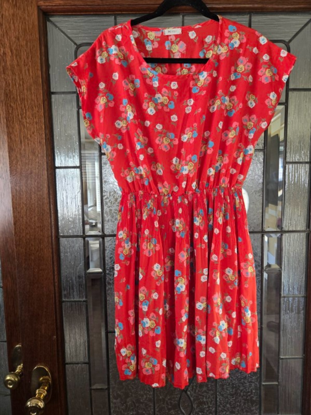 Everly Red Floral Elastic-Waist Casual Dress